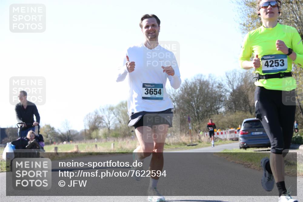 06.04.2025 - 44. Internationalen Wilhelmsburger Insellauf Jannik Wohlers http://msf.ph/oto/7622594 06.04.2025 10:22:19 Laufen 3654, 4253 meine-sportfotos.de
