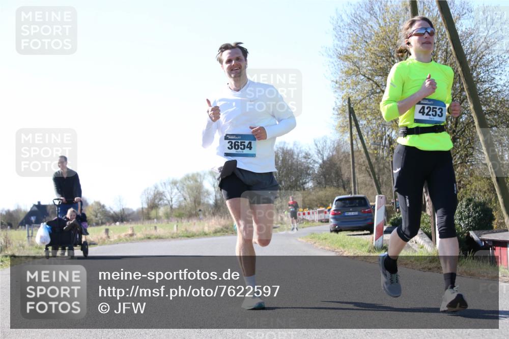 06.04.2025 - 44. Internationalen Wilhelmsburger Insellauf Jannik Wohlers http://msf.ph/oto/7622597 06.04.2025 10:22:20 Laufen 3654, 4253 meine-sportfotos.de