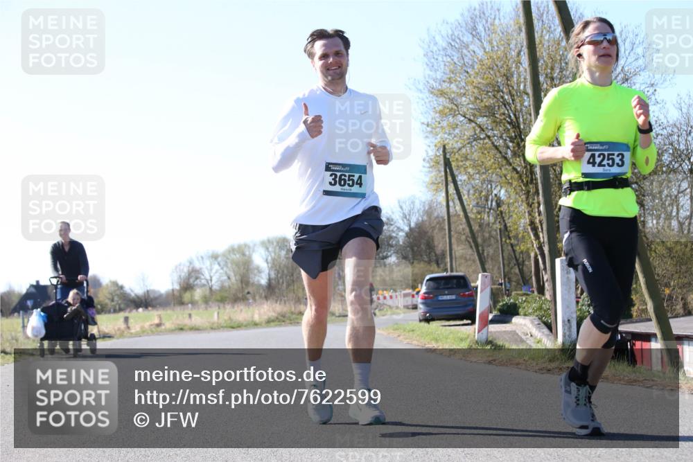 06.04.2025 - 44. Internationalen Wilhelmsburger Insellauf Jannik Wohlers http://msf.ph/oto/7622599 06.04.2025 10:22:20 Laufen 3654, 4253 meine-sportfotos.de