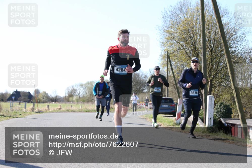 06.04.2025 - 44. Internationalen Wilhelmsburger Insellauf Jannik Wohlers http://msf.ph/oto/7622607 06.04.2025 10:22:35 Laufen 4264, 4047, 3675 meine-sportfotos.de