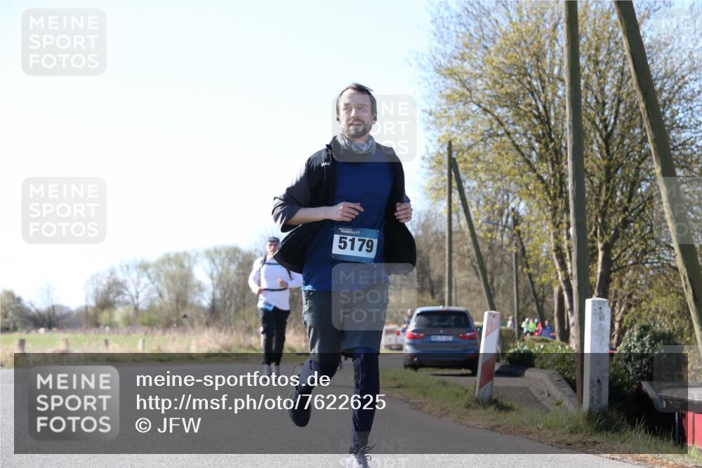 06.04.2025 - 44. Internationalen Wilhelmsburger Insellauf Jannik Wohlers http://msf.ph/oto/7622625 06.04.2025 10:22:41 Laufen 5179 meine-sportfotos.de