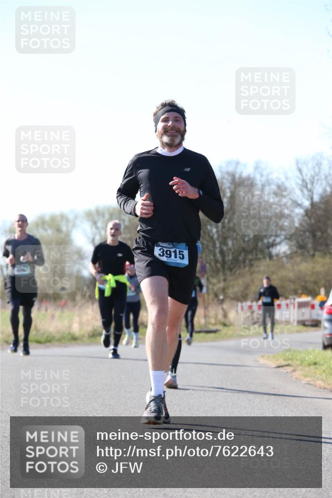 06.04.2025 - 44. Internationalen Wilhelmsburger Insellauf Jannik Wohlers http://msf.ph/oto/7622643 06.04.2025 10:22:49 Laufen 3915 meine-sportfotos.de
