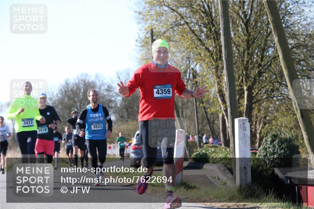 06.04.2025 - 44. Internationalen Wilhelmsburger Insellauf Jannik Wohlers http://msf.ph/oto/7622694 06.04.2025 10:23:14 Laufen 3417, 3418, 3833, 4359 meine-sportfotos.de