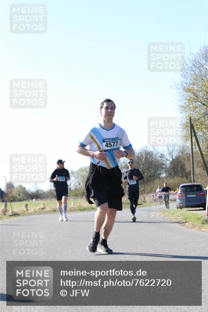 06.04.2025 - 44. Internationalen Wilhelmsburger Insellauf Jannik Wohlers http://msf.ph/oto/7622720 06.04.2025 10:23:22 Laufen 4577, 4389, 3171 meine-sportfotos.de