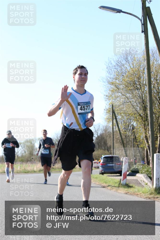 06.04.2025 - 44. Internationalen Wilhelmsburger Insellauf Jannik Wohlers http://msf.ph/oto/7622723 06.04.2025 10:23:23 Laufen 3076, 4577 meine-sportfotos.de