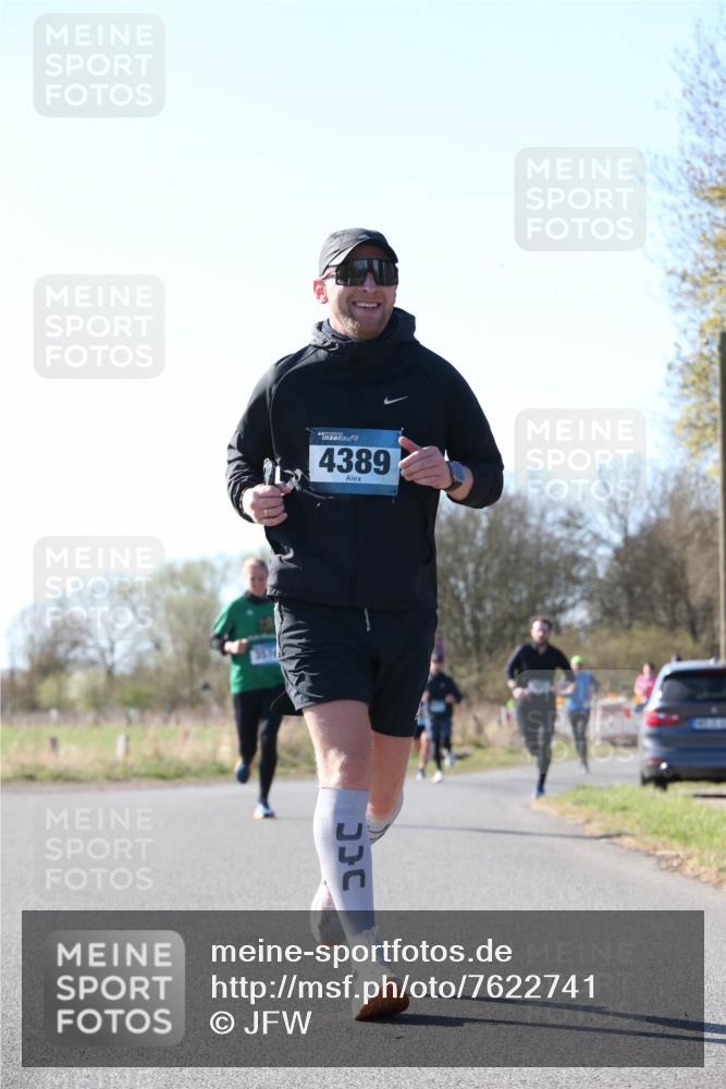 06.04.2025 - 44. Internationalen Wilhelmsburger Insellauf Jannik Wohlers http://msf.ph/oto/7622741 06.04.2025 10:23:26 Laufen 4389 meine-sportfotos.de