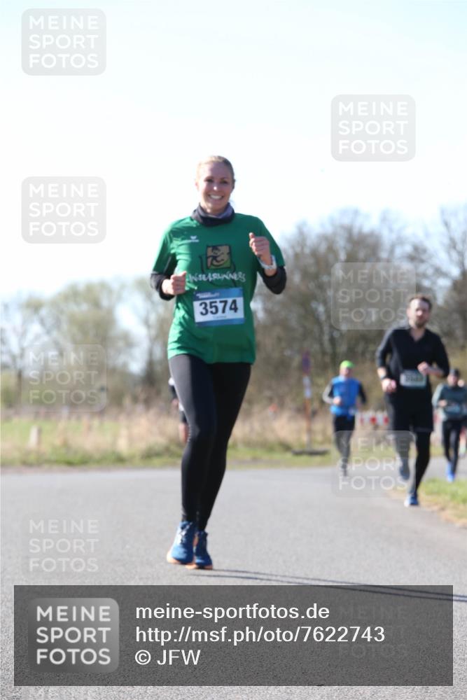 06.04.2025 - 44. Internationalen Wilhelmsburger Insellauf Jannik Wohlers http://msf.ph/oto/7622743 06.04.2025 10:23:29 Laufen 3574 meine-sportfotos.de