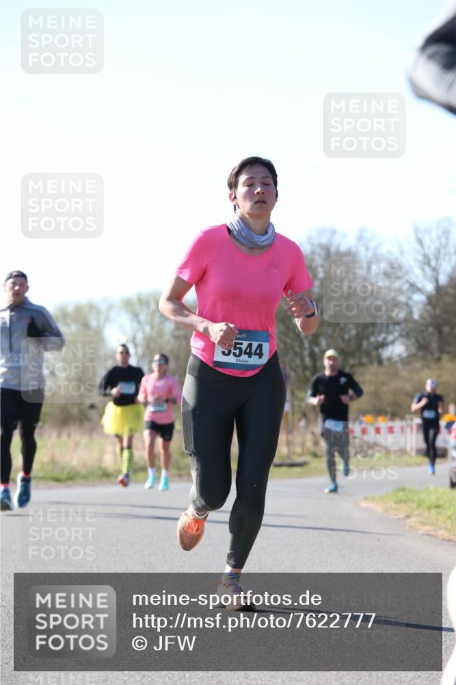 06.04.2025 - 44. Internationalen Wilhelmsburger Insellauf Jannik Wohlers http://msf.ph/oto/7622777 06.04.2025 10:23:43 Laufen 021, 5544 meine-sportfotos.de