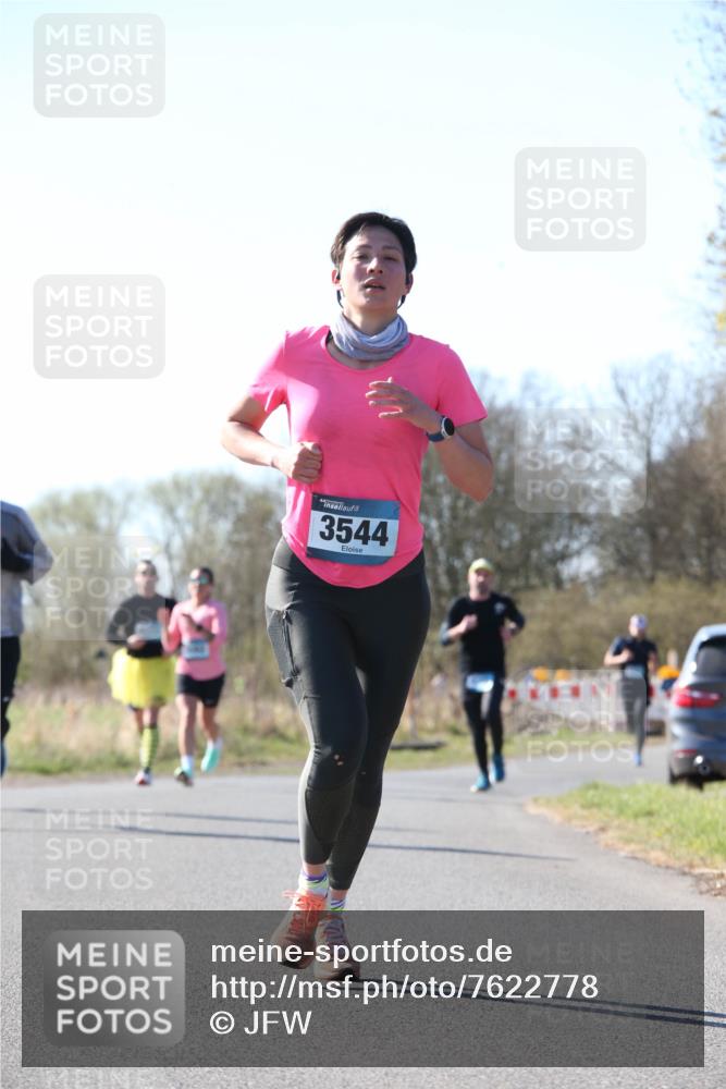 06.04.2025 - 44. Internationalen Wilhelmsburger Insellauf Jannik Wohlers http://msf.ph/oto/7622778 06.04.2025 10:23:43 Laufen 3544 meine-sportfotos.de