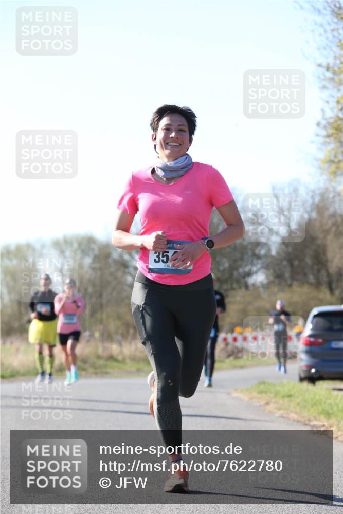 06.04.2025 - 44. Internationalen Wilhelmsburger Insellauf Jannik Wohlers http://msf.ph/oto/7622780 06.04.2025 10:23:43 Laufen 35 meine-sportfotos.de