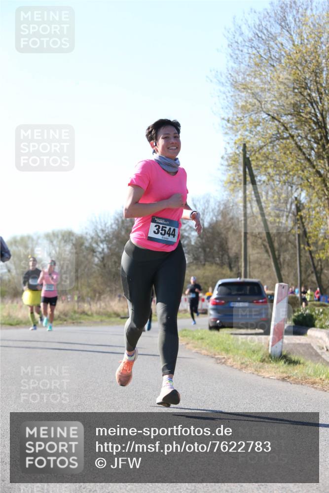 06.04.2025 - 44. Internationalen Wilhelmsburger Insellauf Jannik Wohlers http://msf.ph/oto/7622783 06.04.2025 10:23:44 Laufen 3544 meine-sportfotos.de