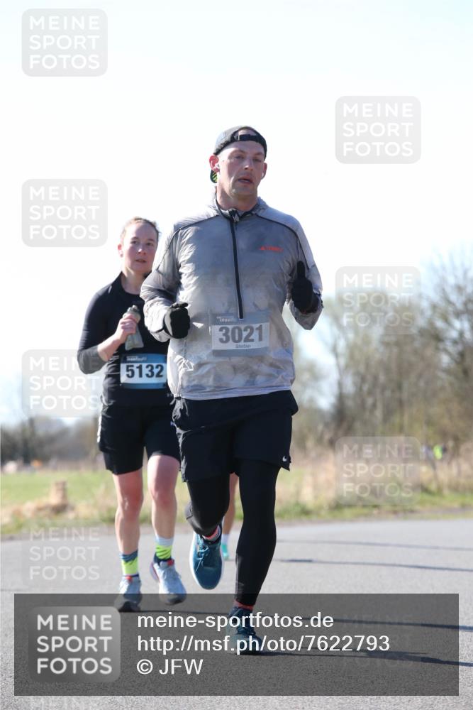 06.04.2025 - 44. Internationalen Wilhelmsburger Insellauf Jannik Wohlers http://msf.ph/oto/7622793 06.04.2025 10:23:46 Laufen 5132, 3021 meine-sportfotos.de