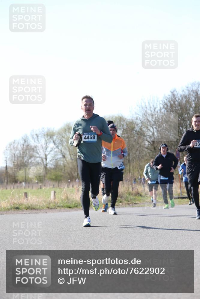 06.04.2025 - 44. Internationalen Wilhelmsburger Insellauf Jannik Wohlers http://msf.ph/oto/7622902 06.04.2025 10:24:27 Laufen 4458, 3255, 33 meine-sportfotos.de