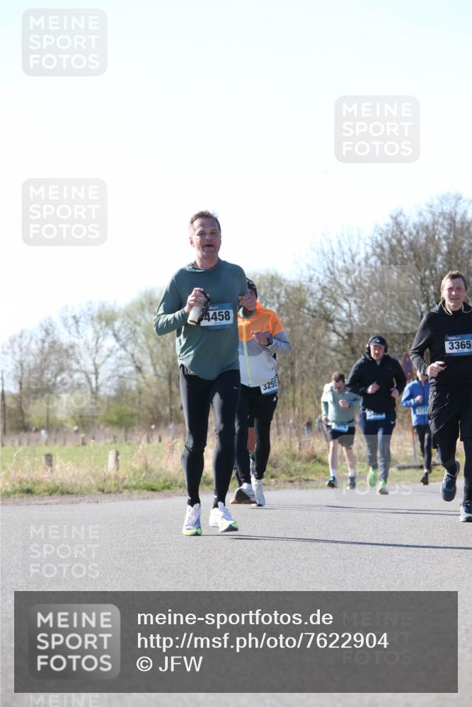 06.04.2025 - 44. Internationalen Wilhelmsburger Insellauf Jannik Wohlers http://msf.ph/oto/7622904 06.04.2025 10:24:27 Laufen 4458, 3255, 3365 meine-sportfotos.de