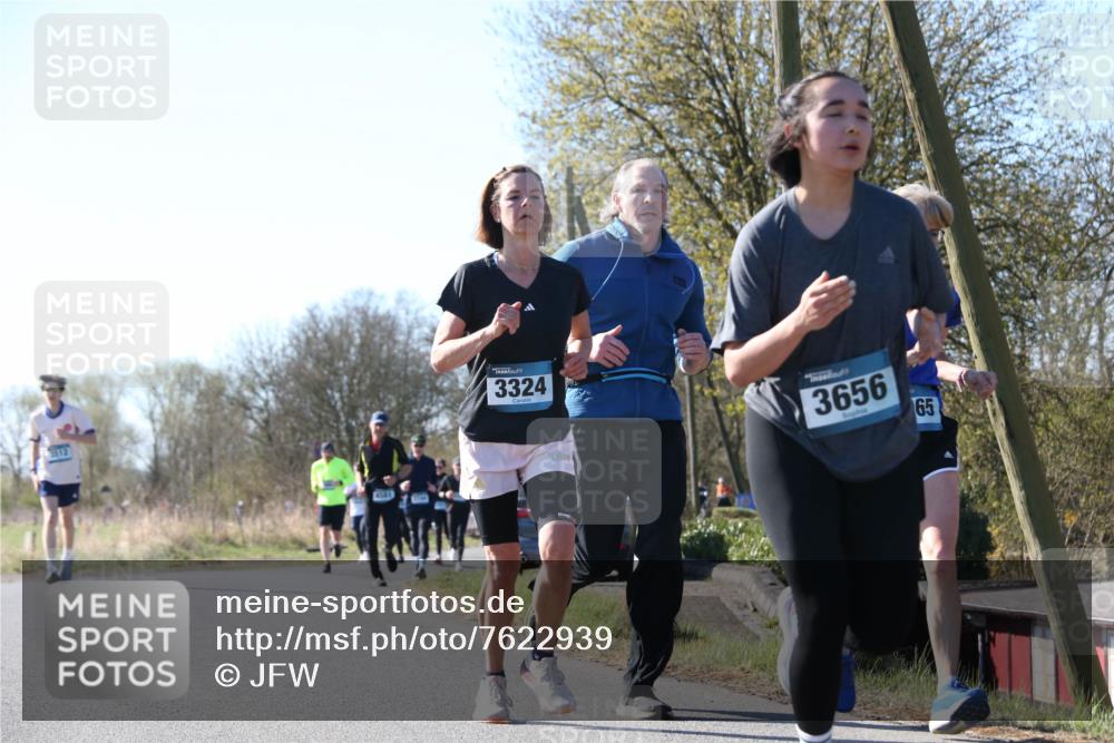 06.04.2025 - 44. Internationalen Wilhelmsburger Insellauf Jannik Wohlers http://msf.ph/oto/7622939 06.04.2025 10:24:42 Laufen 3324, 3656, 65 meine-sportfotos.de