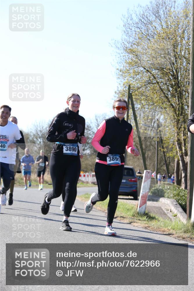 06.04.2025 - 44. Internationalen Wilhelmsburger Insellauf Jannik Wohlers http://msf.ph/oto/7622966 06.04.2025 10:24:55 Laufen 16, 40, 3890, 3891 meine-sportfotos.de