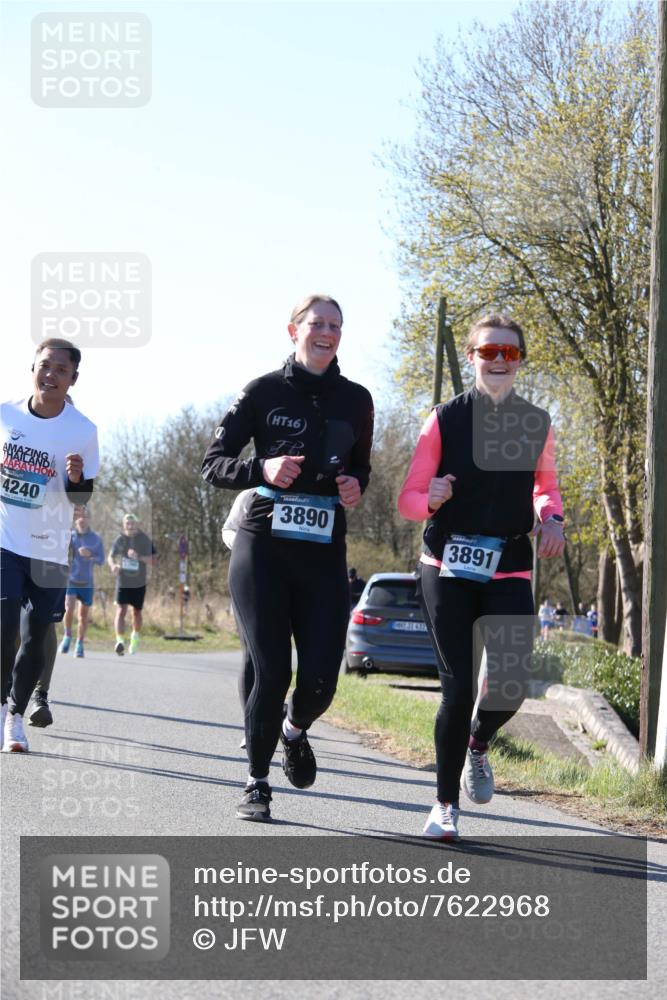 06.04.2025 - 44. Internationalen Wilhelmsburger Insellauf Jannik Wohlers http://msf.ph/oto/7622968 06.04.2025 10:24:56 Laufen 4240, 16, 3890, 3891, 31, 452 meine-sportfotos.de