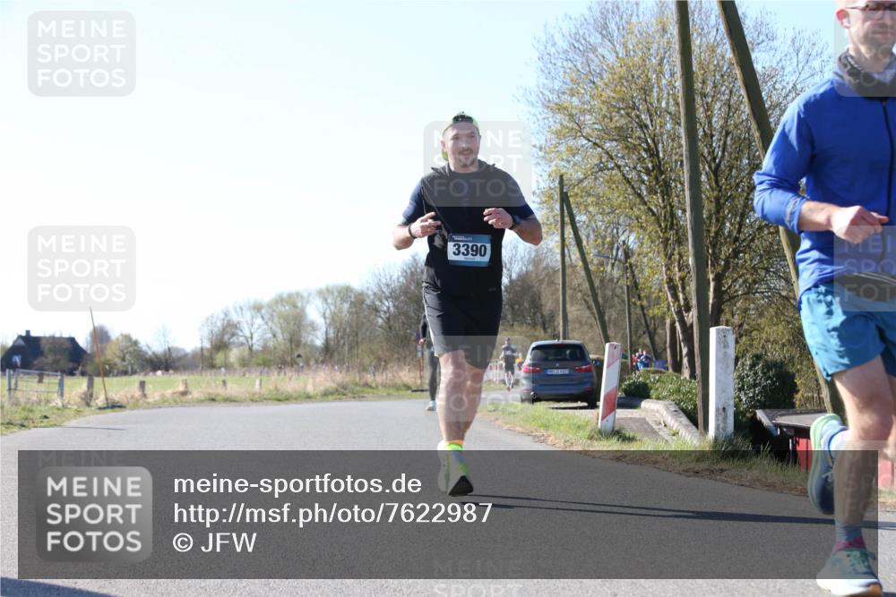 06.04.2025 - 44. Internationalen Wilhelmsburger Insellauf Jannik Wohlers http://msf.ph/oto/7622987 06.04.2025 10:25:04 Laufen 3390, 31, 4323 meine-sportfotos.de