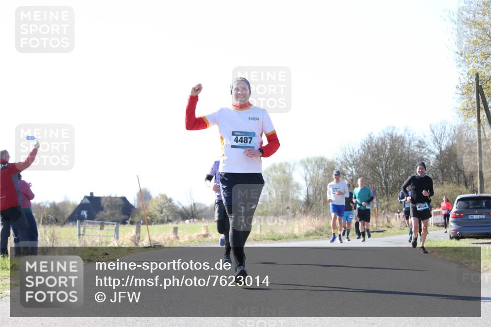 06.04.2025 - 44. Internationalen Wilhelmsburger Insellauf Jannik Wohlers http://msf.ph/oto/7623014 06.04.2025 10:25:27 Laufen 4487, 4502, 4321 meine-sportfotos.de