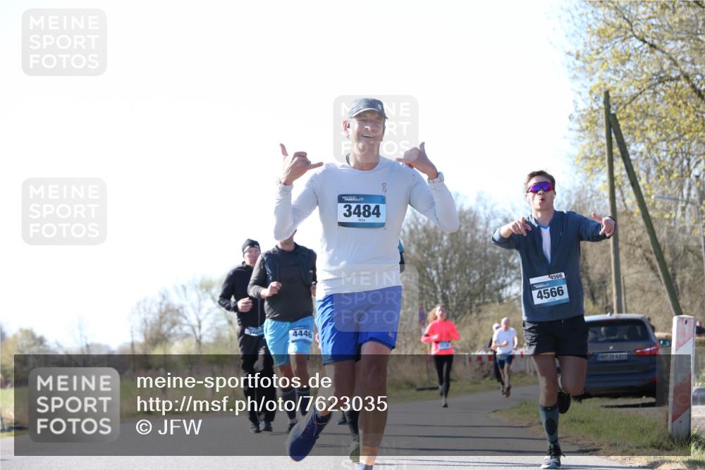 06.04.2025 - 44. Internationalen Wilhelmsburger Insellauf Jannik Wohlers http://msf.ph/oto/7623035 06.04.2025 10:25:34 Laufen 3484, 4446, 60, 4566, 4566, 31, 4323 meine-sportfotos.de