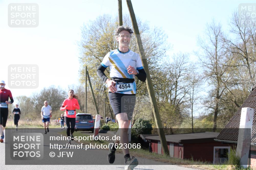 06.04.2025 - 44. Internationalen Wilhelmsburger Insellauf Jannik Wohlers http://msf.ph/oto/7623066 06.04.2025 10:25:41 Laufen 4002, 3238, 4554 meine-sportfotos.de