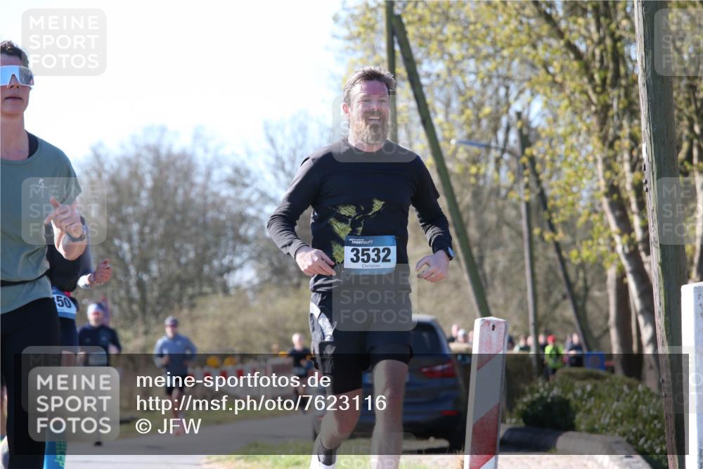 06.04.2025 - 44. Internationalen Wilhelmsburger Insellauf Jannik Wohlers http://msf.ph/oto/7623116 06.04.2025 10:26:00 Laufen 50, 3532 meine-sportfotos.de