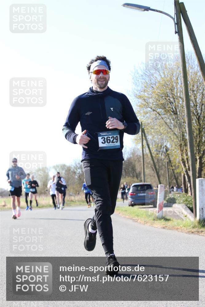 06.04.2025 - 44. Internationalen Wilhelmsburger Insellauf Jannik Wohlers http://msf.ph/oto/7623157 06.04.2025 10:26:12 Laufen 3629 meine-sportfotos.de