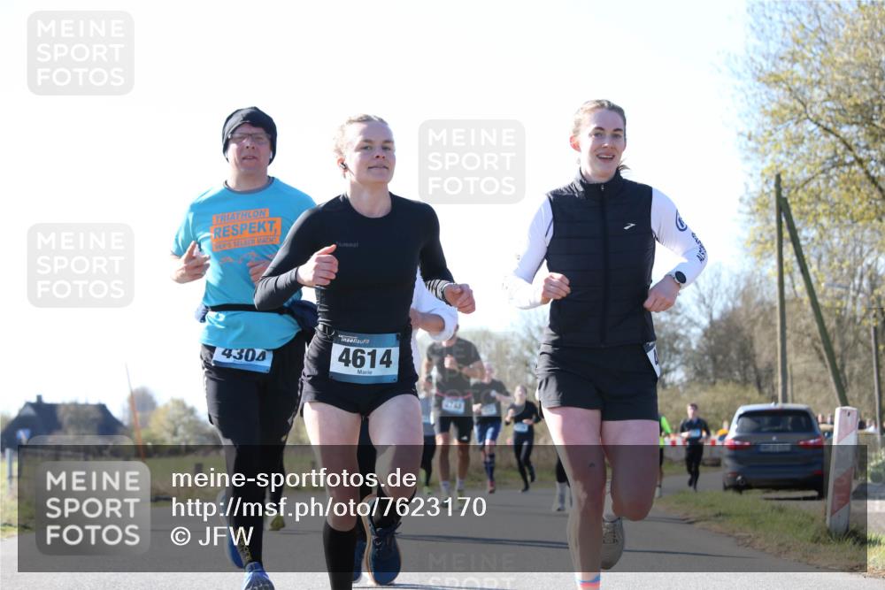 06.04.2025 - 44. Internationalen Wilhelmsburger Insellauf Jannik Wohlers http://msf.ph/oto/7623170 06.04.2025 10:26:18 Laufen 4304, 4614, 3743 meine-sportfotos.de