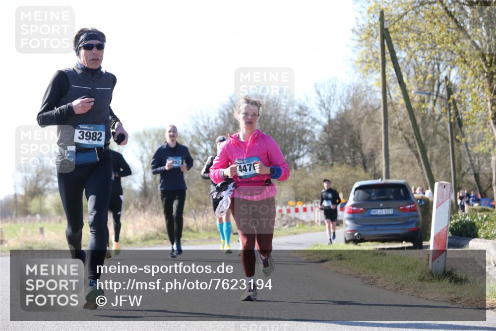 06.04.2025 - 44. Internationalen Wilhelmsburger Insellauf Jannik Wohlers http://msf.ph/oto/7623194 06.04.2025 10:26:37 Laufen 3982, 992, 4476, 8, 31, 4523 meine-sportfotos.de