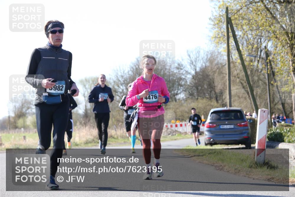 06.04.2025 - 44. Internationalen Wilhelmsburger Insellauf Jannik Wohlers http://msf.ph/oto/7623195 06.04.2025 10:26:37 Laufen 982, 3992, 4476, 31, 4323 meine-sportfotos.de