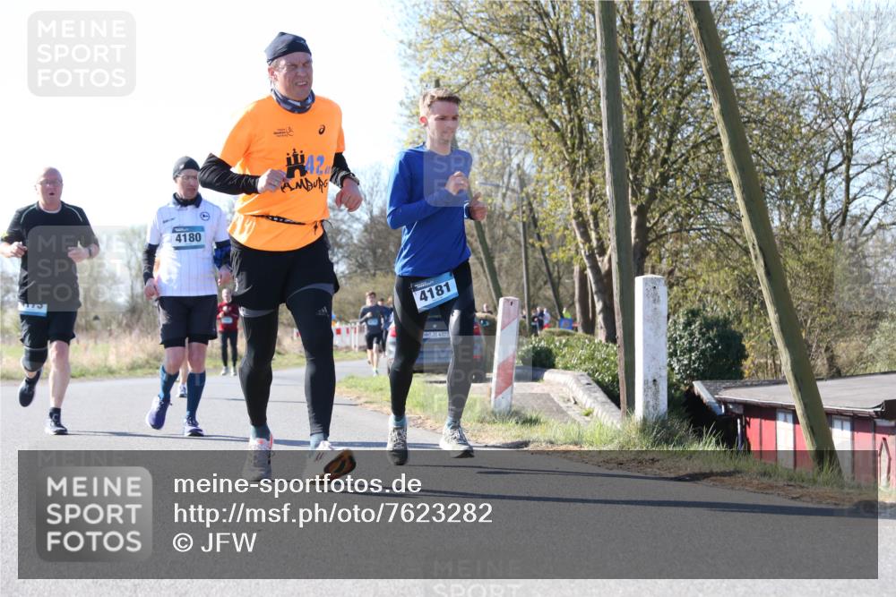 06.04.2025 - 44. Internationalen Wilhelmsburger Insellauf Jannik Wohlers http://msf.ph/oto/7623282 06.04.2025 10:27:20 Laufen 4180, 42, 4181, 431, 4322 meine-sportfotos.de