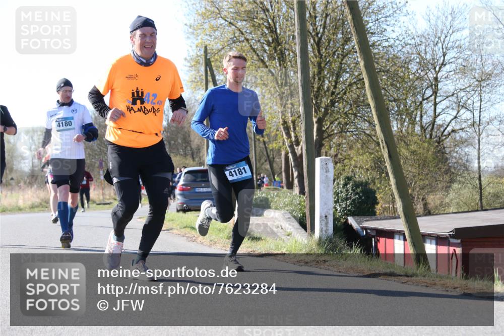 06.04.2025 - 44. Internationalen Wilhelmsburger Insellauf Jannik Wohlers http://msf.ph/oto/7623284 06.04.2025 10:27:20 Laufen 4180, 42, 1437, 31, 4323, 4181 meine-sportfotos.de