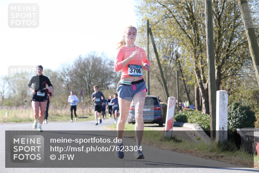06.04.2025 - 44. Internationalen Wilhelmsburger Insellauf Jannik Wohlers http://msf.ph/oto/7623304 06.04.2025 10:27:24 Laufen 3861, 3706 meine-sportfotos.de