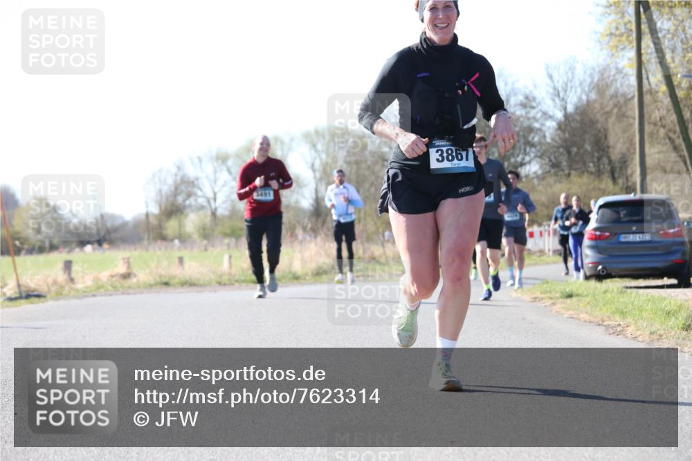 06.04.2025 - 44. Internationalen Wilhelmsburger Insellauf Jannik Wohlers http://msf.ph/oto/7623314 06.04.2025 10:27:28 Laufen 1491, 3867 meine-sportfotos.de
