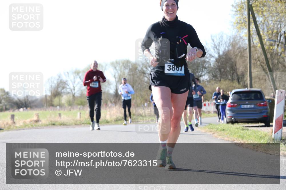 06.04.2025 - 44. Internationalen Wilhelmsburger Insellauf Jannik Wohlers http://msf.ph/oto/7623315 06.04.2025 10:27:28 Laufen 3491, 3867 meine-sportfotos.de