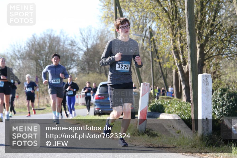 06.04.2025 - 44. Internationalen Wilhelmsburger Insellauf Jannik Wohlers http://msf.ph/oto/7623324 06.04.2025 10:27:31 Laufen 4429, 3279 meine-sportfotos.de
