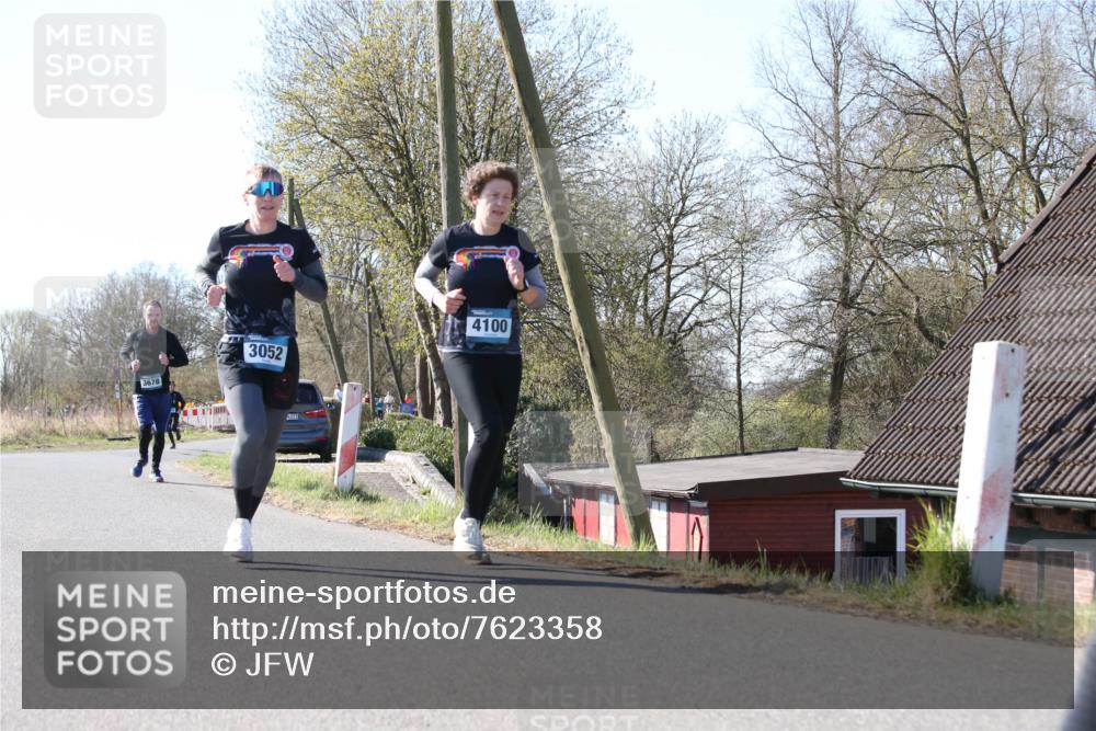 06.04.2025 - 44. Internationalen Wilhelmsburger Insellauf Jannik Wohlers http://msf.ph/oto/7623358 06.04.2025 10:27:45 Laufen 3678, 3052, 4100, 4323 meine-sportfotos.de