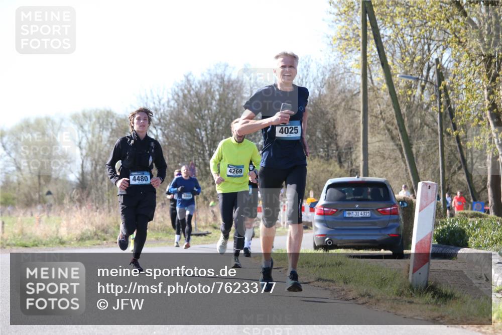 06.04.2025 - 44. Internationalen Wilhelmsburger Insellauf Jannik Wohlers http://msf.ph/oto/7623377 06.04.2025 10:27:56 Laufen 4480, 4269, 4025, 4321 meine-sportfotos.de