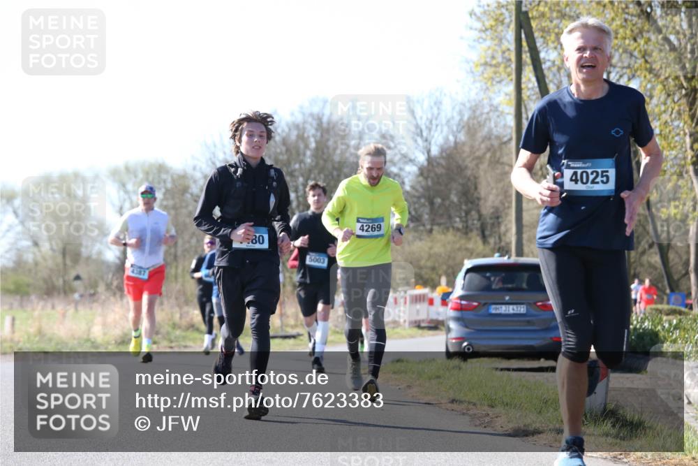 06.04.2025 - 44. Internationalen Wilhelmsburger Insellauf Jannik Wohlers http://msf.ph/oto/7623383 06.04.2025 10:27:57 Laufen 80, 5003, 4269, 31, 4321, 4025 meine-sportfotos.de