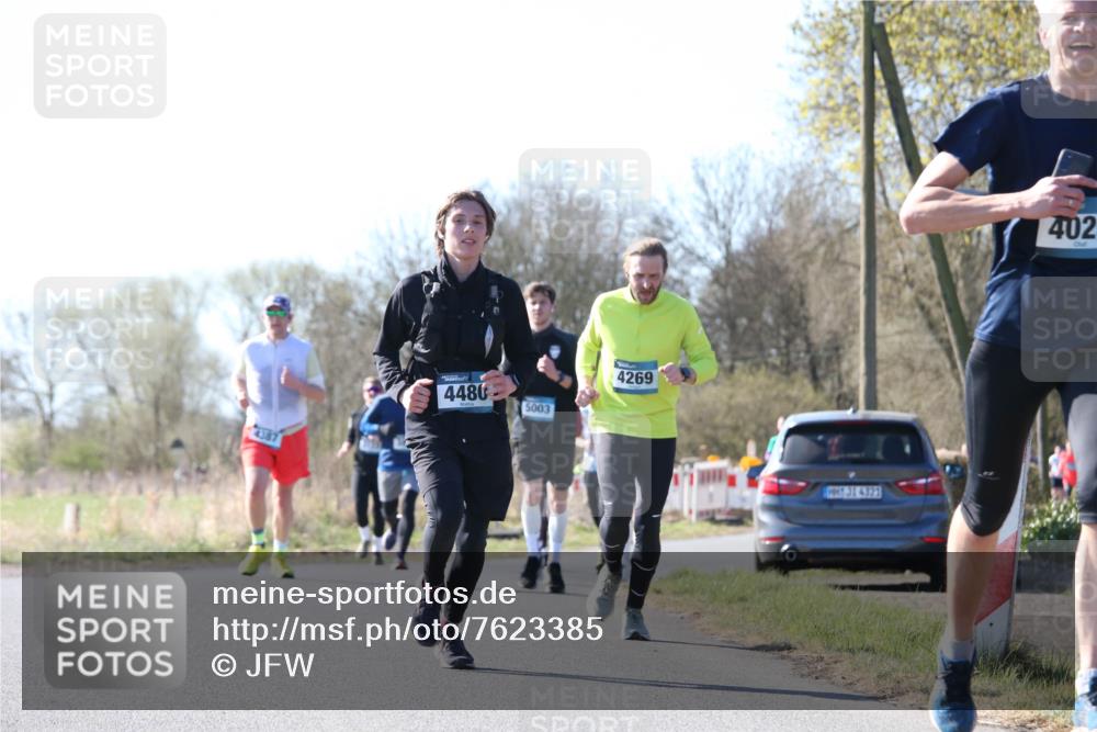 06.04.2025 - 44. Internationalen Wilhelmsburger Insellauf Jannik Wohlers http://msf.ph/oto/7623385 06.04.2025 10:27:57 Laufen 4387, 4480, 5003, 4269, 3831, 4323, 402 meine-sportfotos.de