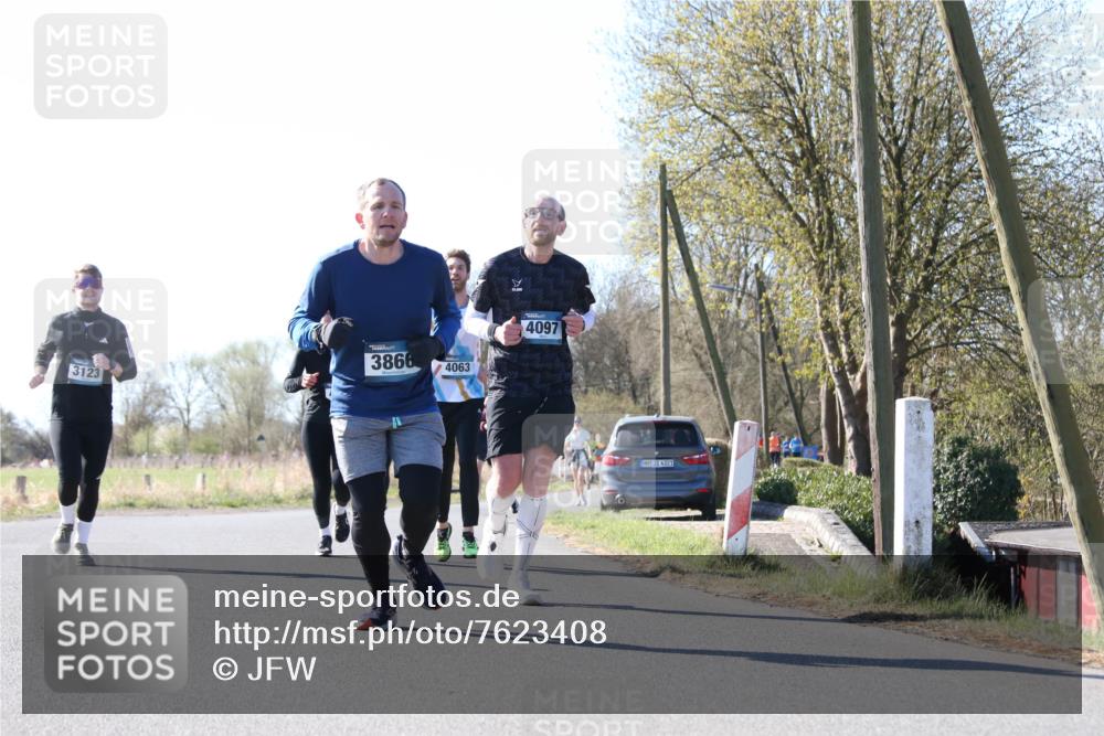 06.04.2025 - 44. Internationalen Wilhelmsburger Insellauf Jannik Wohlers http://msf.ph/oto/7623408 06.04.2025 10:28:06 Laufen 3123, 3866, 4063, 4097, 31, 4321 meine-sportfotos.de