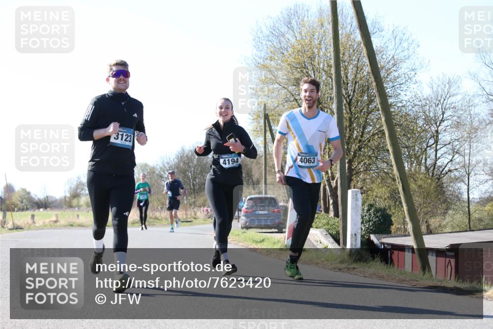 06.04.2025 - 44. Internationalen Wilhelmsburger Insellauf Jannik Wohlers http://msf.ph/oto/7623420 06.04.2025 10:28:09 Laufen 3123, 4194, 4063, 4, 31, 4573 meine-sportfotos.de