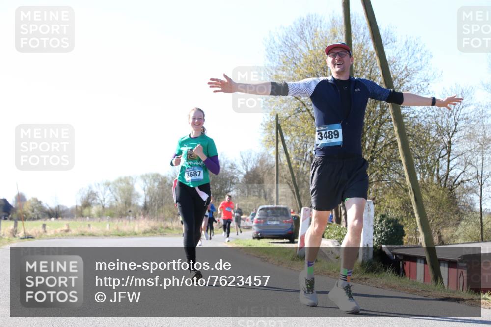 06.04.2025 - 44. Internationalen Wilhelmsburger Insellauf Jannik Wohlers http://msf.ph/oto/7623457 06.04.2025 10:28:16 Laufen 3687, 3489 meine-sportfotos.de