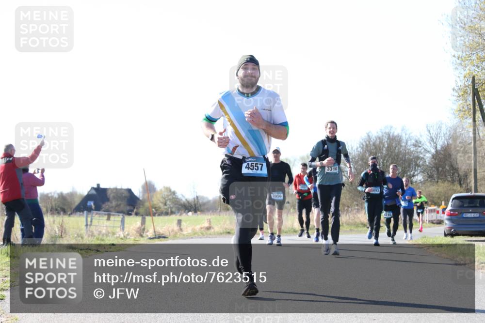 06.04.2025 - 44. Internationalen Wilhelmsburger Insellauf Jannik Wohlers http://msf.ph/oto/7623515 06.04.2025 10:28:46 Laufen 4557, 3956, 957, 31, 3310, 893, 4245, 31, 4321 meine-sportfotos.de