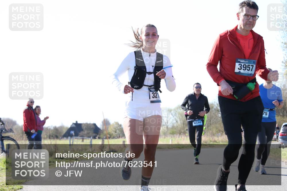 06.04.2025 - 44. Internationalen Wilhelmsburger Insellauf Jannik Wohlers http://msf.ph/oto/7623541 06.04.2025 10:28:54 Laufen 321, 44, 3957, 4340, 75 meine-sportfotos.de