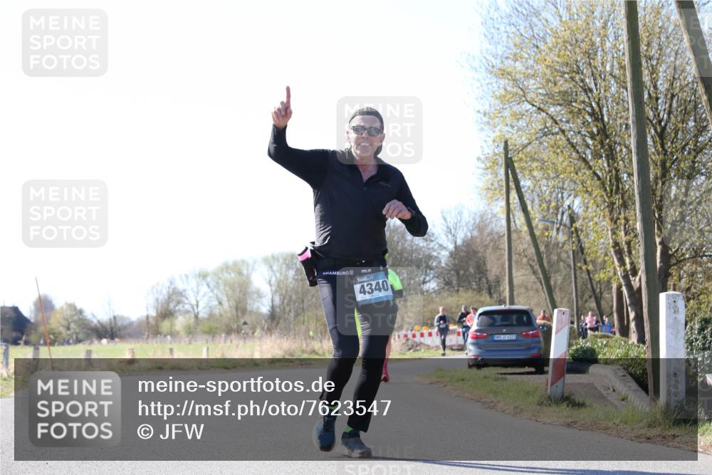 06.04.2025 - 44. Internationalen Wilhelmsburger Insellauf Jannik Wohlers http://msf.ph/oto/7623547 06.04.2025 10:28:57 Laufen 4340, 31, 4323 meine-sportfotos.de