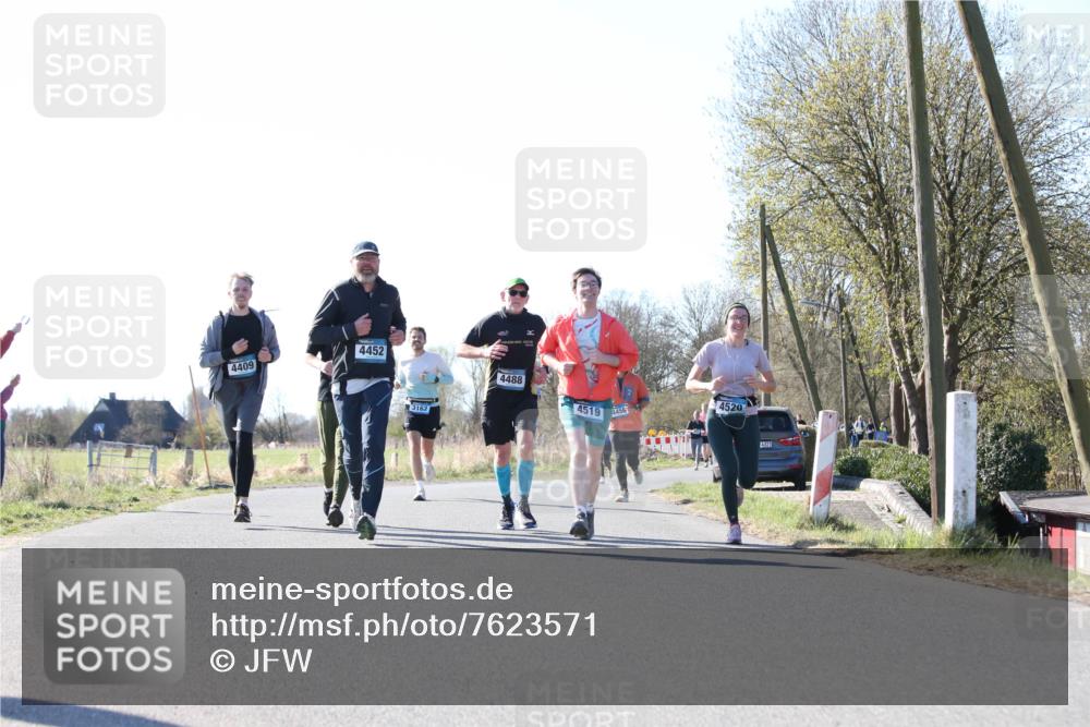 06.04.2025 - 44. Internationalen Wilhelmsburger Insellauf Jannik Wohlers http://msf.ph/oto/7623571 06.04.2025 10:29:13 Laufen 4409, 4452, 3162, 4488, 4519, 456, 4520, 4321 meine-sportfotos.de