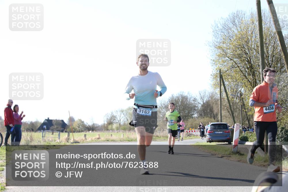 06.04.2025 - 44. Internationalen Wilhelmsburger Insellauf Jannik Wohlers http://msf.ph/oto/7623588 06.04.2025 10:29:17 Laufen 3162, 3844, 31, 4323, 4456 meine-sportfotos.de