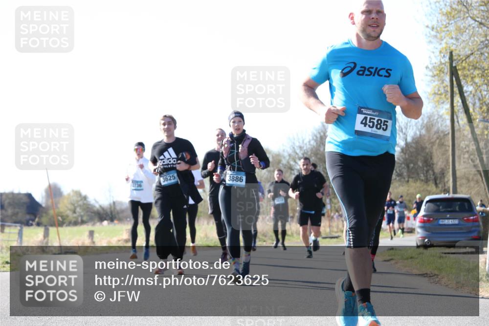 06.04.2025 - 44. Internationalen Wilhelmsburger Insellauf Jannik Wohlers http://msf.ph/oto/7623625 06.04.2025 10:29:34 Laufen 3736, 3625, 3886, 4585, 58, 31, 4923 meine-sportfotos.de