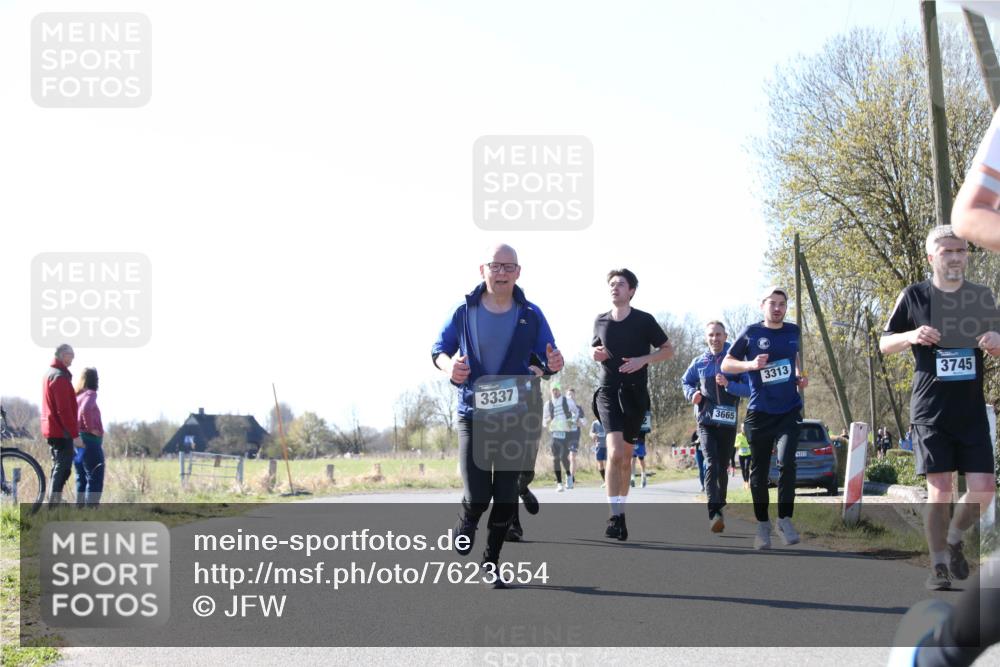 06.04.2025 - 44. Internationalen Wilhelmsburger Insellauf Jannik Wohlers http://msf.ph/oto/7623654 06.04.2025 10:29:41 Laufen 3337, 3665, 3313, 3745 meine-sportfotos.de